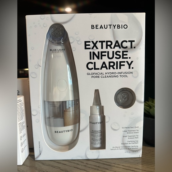 BeautyBio GloFacial Hydro-Infusion Pore Cleansing LED Light Tool and SerumBundle - Picture 2 of 6